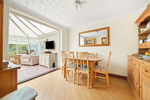 5 Broome Close, Headley, Epsom, KT18 6LW
