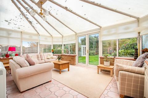 5 Broome Close, Headley, Epsom, KT18 6LW