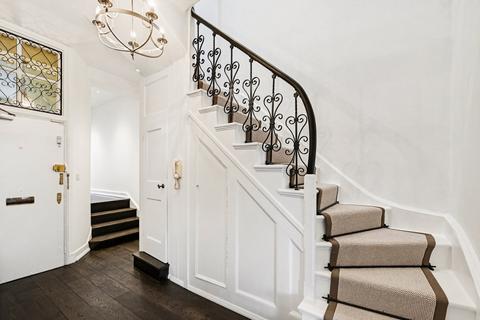 undefined, Lowndes Square, Knightsbridge, London
