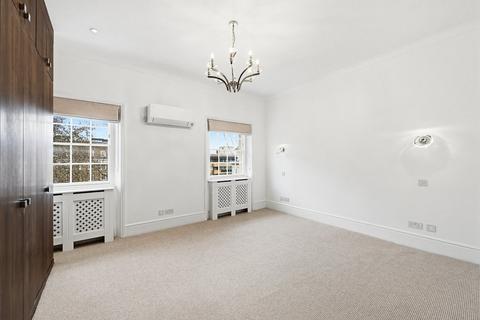 undefined, Lowndes Square, Knightsbridge, London