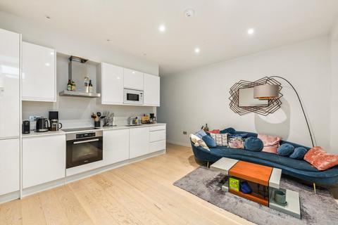 2 bedroom flat to rent, Kensington High Street, Kensington, London, W8