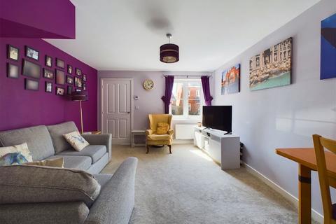 3 bedroom semi-detached house for sale, Daffodil Road, Worthing, BN1