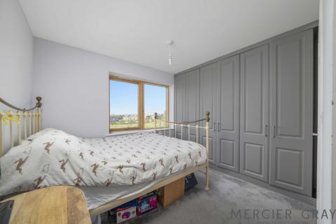 2 bedroom detached house for sale, Sparrowhawk Way, Essex CM17