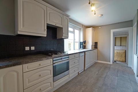 3 bedroom semi-detached house to rent, Southmead, Bristol BS10