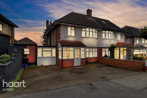 4 bedroom semi-detached house for sale, Wanstead Lane, Ilford