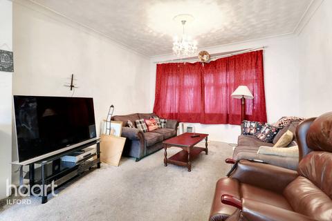 4 bedroom semi-detached house for sale, Wanstead Lane, Ilford