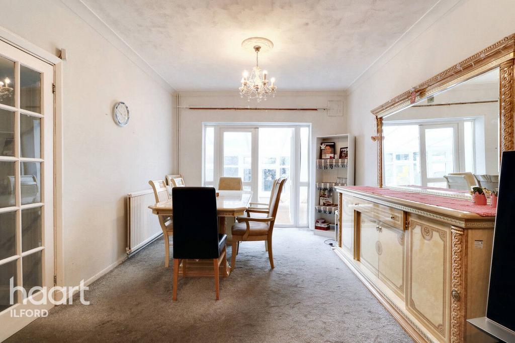 Wanstead Lane, Ilford 4 bed semidetached house for sale £600,000