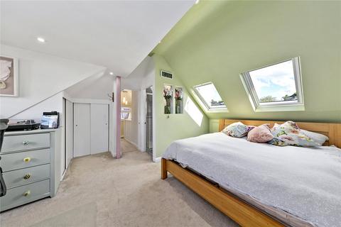 16 Beaulieu Close, Twickenham, TW1 2JR