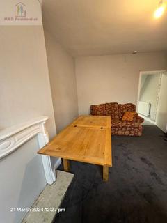 2 bedroom end of terrace house to rent, Bolton BL2