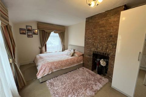 183 Plumstead Common Road, London, SE18 2UJ