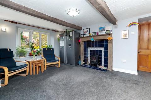 Friends Cottage, 13 Earby Road, Salterforth, Barnoldswick, BB18 5TQ