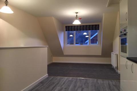 2 bedroom flat to rent, Fowlers Road, Salisbury