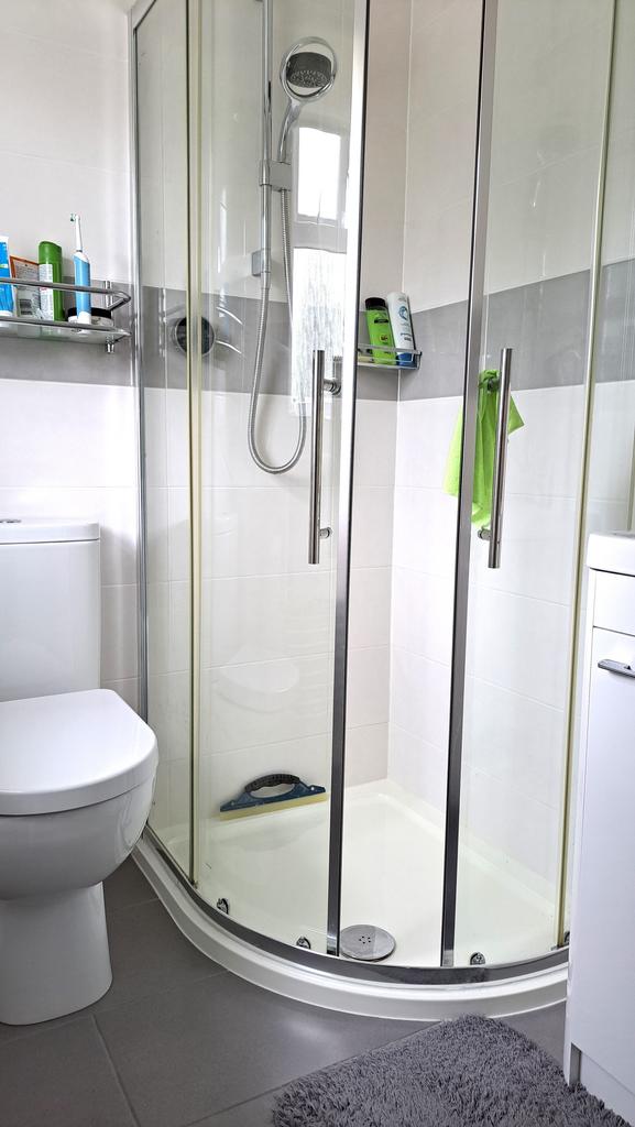 Ensuite Shower Room