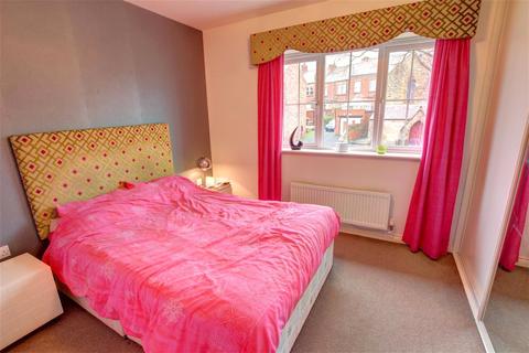 2 bedroom terraced house to rent, Millennium Court, Greenside, Ryton, Tyne and Wear, NE40