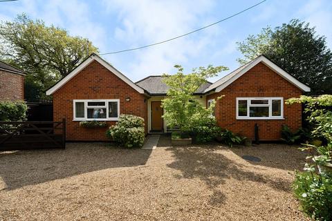 3 bedroom bungalow for sale, Waterperry Lane, Surrey GU24