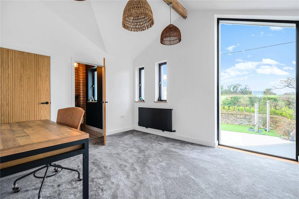 Bedroom/Study