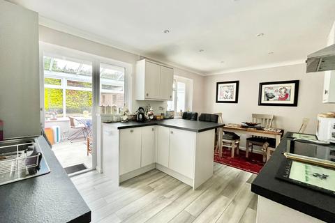 21 Bridle Close, Paignton, TQ4 7SL