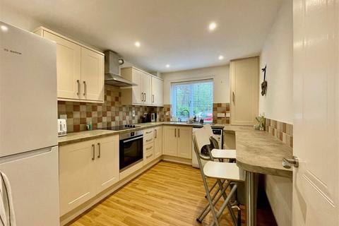 1 bedroom flat to rent, Caunter Road, Newbury RG14