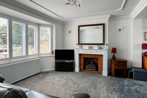 4 bedroom terraced house for sale, Front Lane, Upminster RM14