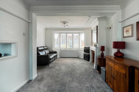 4 bedroom terraced house for sale, Front Lane, Upminster RM14