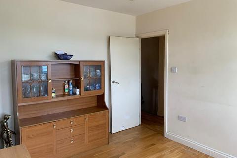 2 bedroom flat for sale, 7A Carlton Parade, Orpington, Kent, BR6 0JD