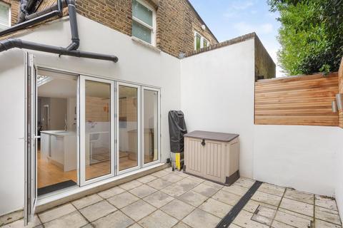 94 Burnthwaite Road, London, SW6 5BG