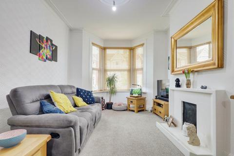 133 Bournemouth Park Road, Southend-on-sea, SS2 5JL