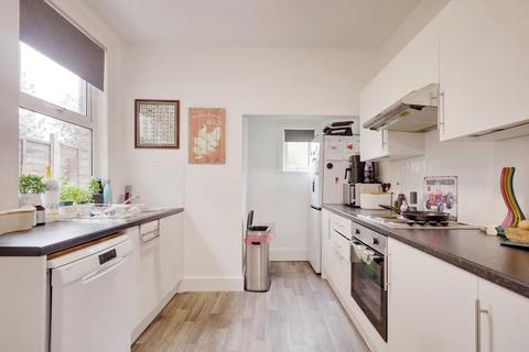 133 Bournemouth Park Road, Southend-on-sea, SS2 5JL