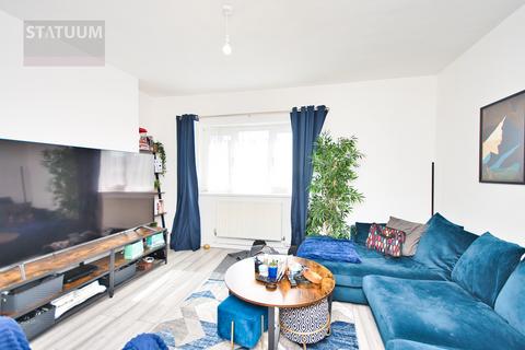 2 bedroom apartment to rent, Warley Street, Meath Gardens, Bethnal Green, East London, E2