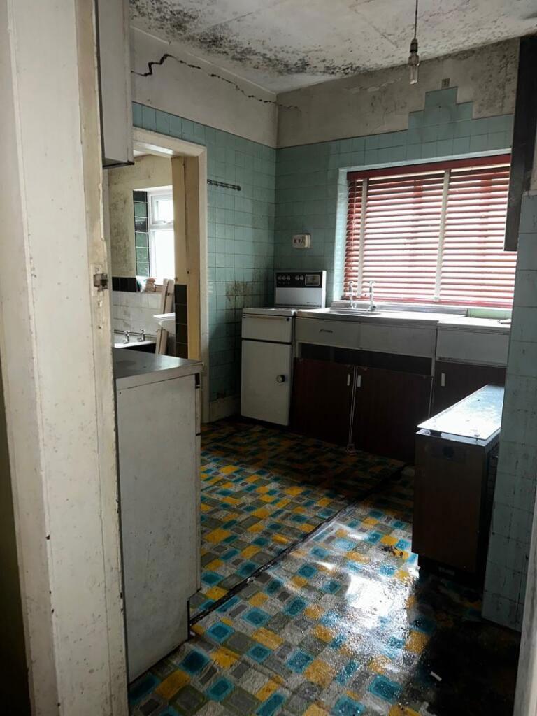 Newark Road, Tuxford, Newark... 2 bed bungalow for sale £130,000