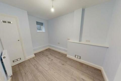 1 bedroom flat for sale, Buckland Hill, Maidstone, Kent, ME16 0SB