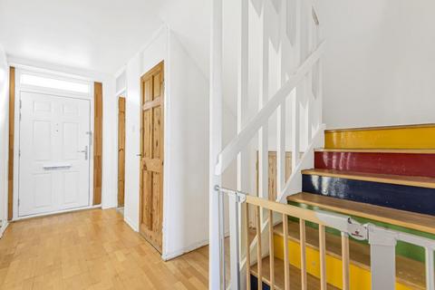 67 Stoneycroft Close, London, SE12 0SN