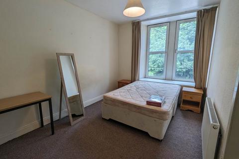 2 bedroom flat to rent, 164 2L Lochee Road, ,