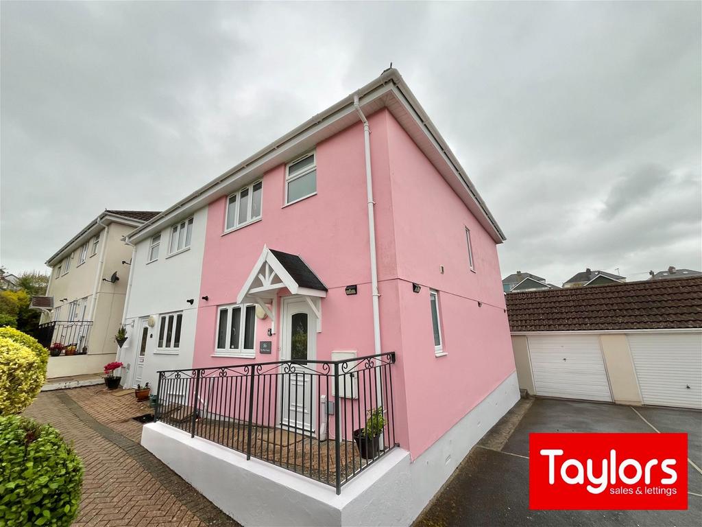 York Road, Paignton 3 bed semidetached house for sale £245,000