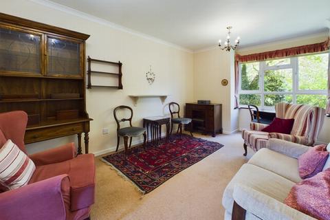 2 bedroom retirement property for sale, Balcombe Road, Haywards Heath, RH16