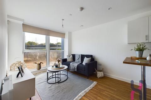 2 bedroom flat for sale, Manchester Waters, 3 Pomona Strand, Old Trafford, M16