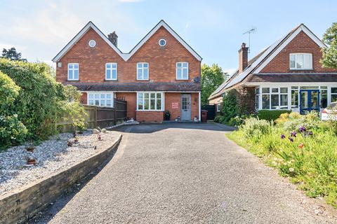 4 bedroom semi-detached house for sale, Whyke Road, Chichester, West Sussex