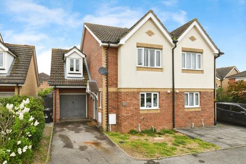 3 bedroom semi-detached house for sale, Tern Close, Chelmsford CM3