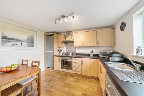 2 bedroom flat for sale, Broadlands View, Pudsey, West Yorkshire, LS28