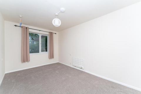 undefined, Walker Close, W7
