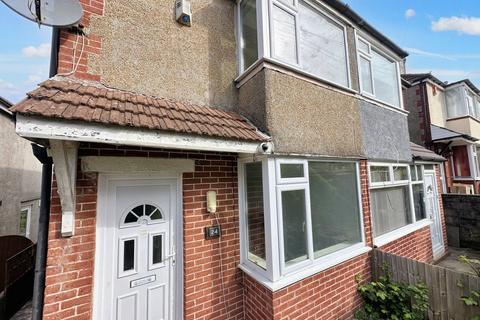 2 bedroom semi-detached house to rent, Cardinal Avenue, Plymouth PL5