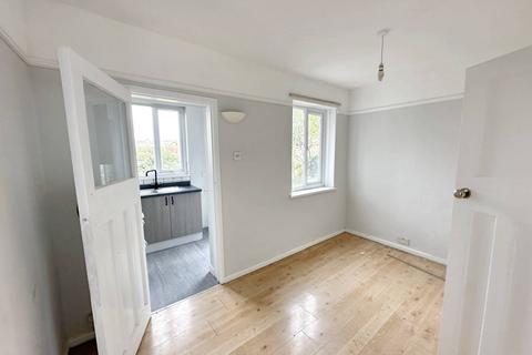 2 bedroom semi-detached house to rent, Cardinal Avenue, Plymouth PL5
