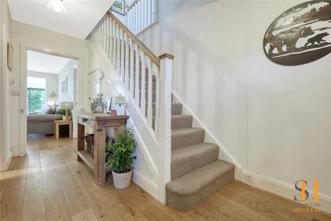 37 Oak Crescent, Wickford, SS11 7FF