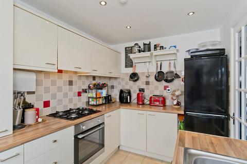 22 Blackchapel Close, Edinburgh, EH15 3SJ