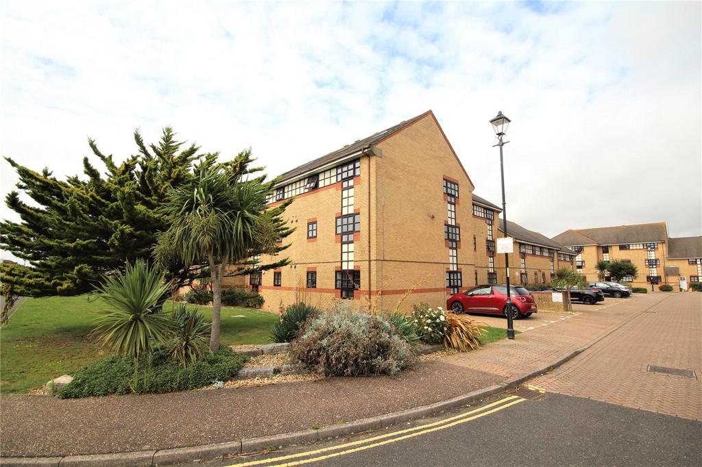 King Charles Place, Emerald Quay... 2 bed flat to rent £1,250 pcm (£