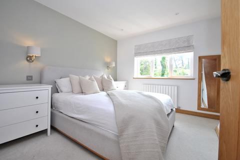 32 Chagny Close, Letchworth Garden City, SG6 4BY