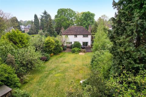 4 bedroom detached house for sale, Onslow Road, Burwood Park, Walton-on-Thames, KT12