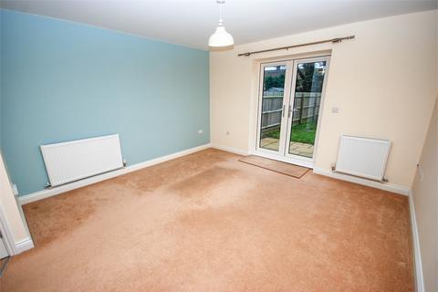 3 bedroom terraced house to rent, Ivy Close, Bilton, Rugby, CV22