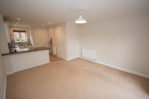 3 bedroom terraced house to rent, Ivy Close, Bilton, Rugby, CV22