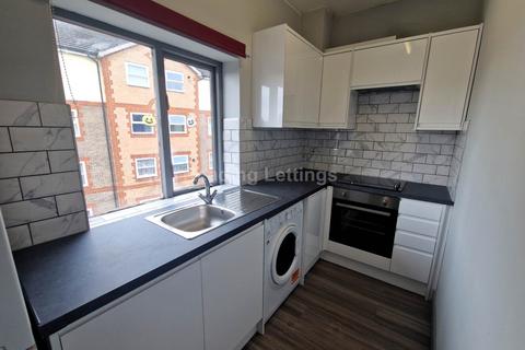 2 bedroom flat to rent, Granby Court, Reading